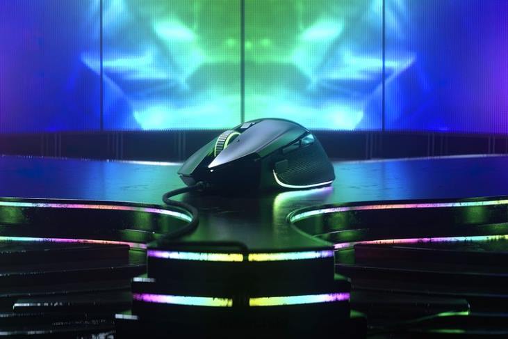 un color ratones 6B0F32 basilisco v3 Razer
